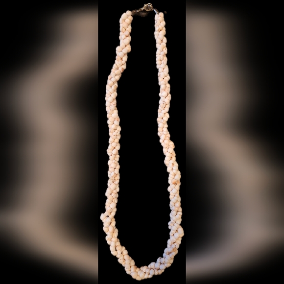 RARE Vintage Conch Shell Beaded Necklace
